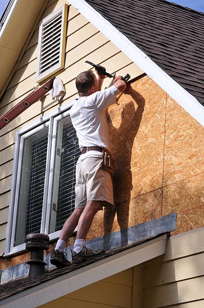 Siding Removal and Disposal in Wofford Heights, CA